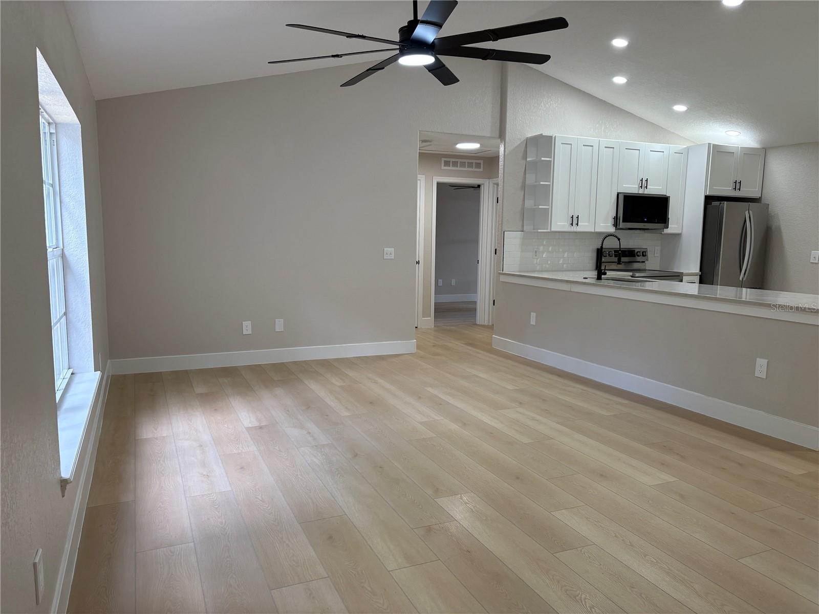 WEST HIGHLANDS - Residential