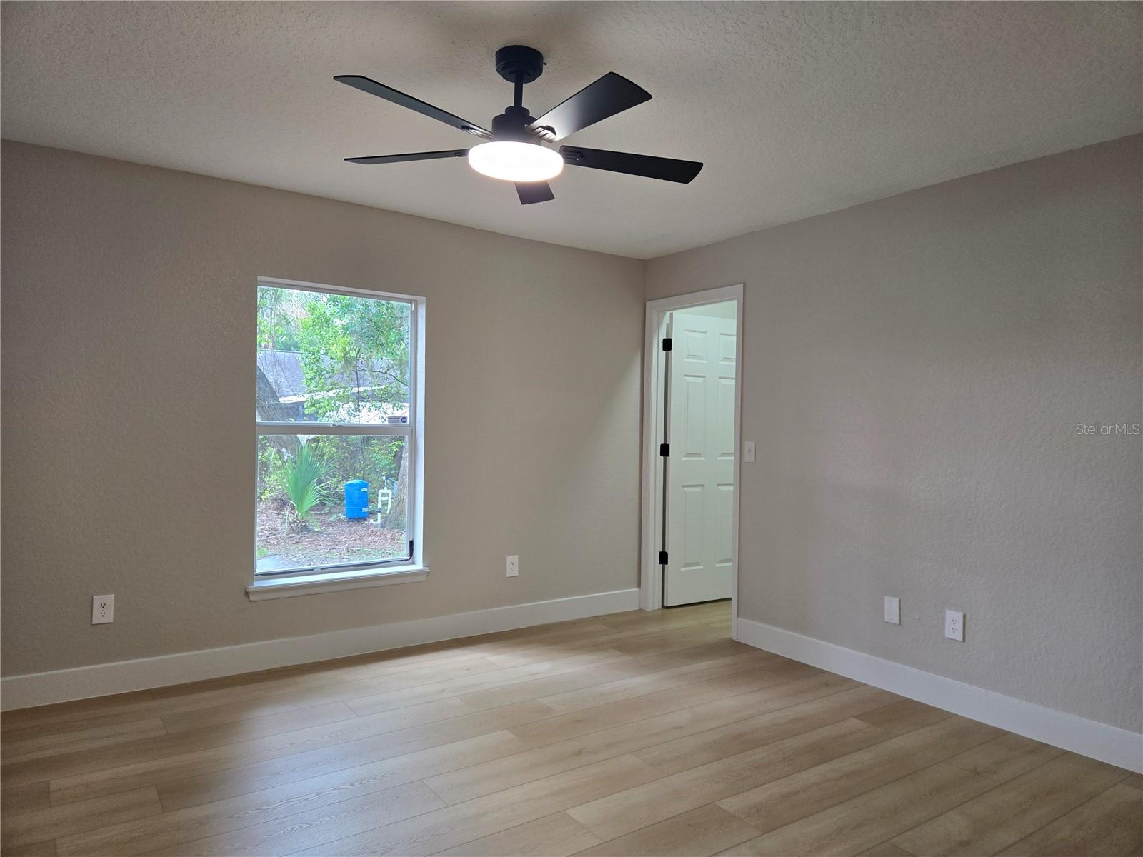 WEST HIGHLANDS - Residential