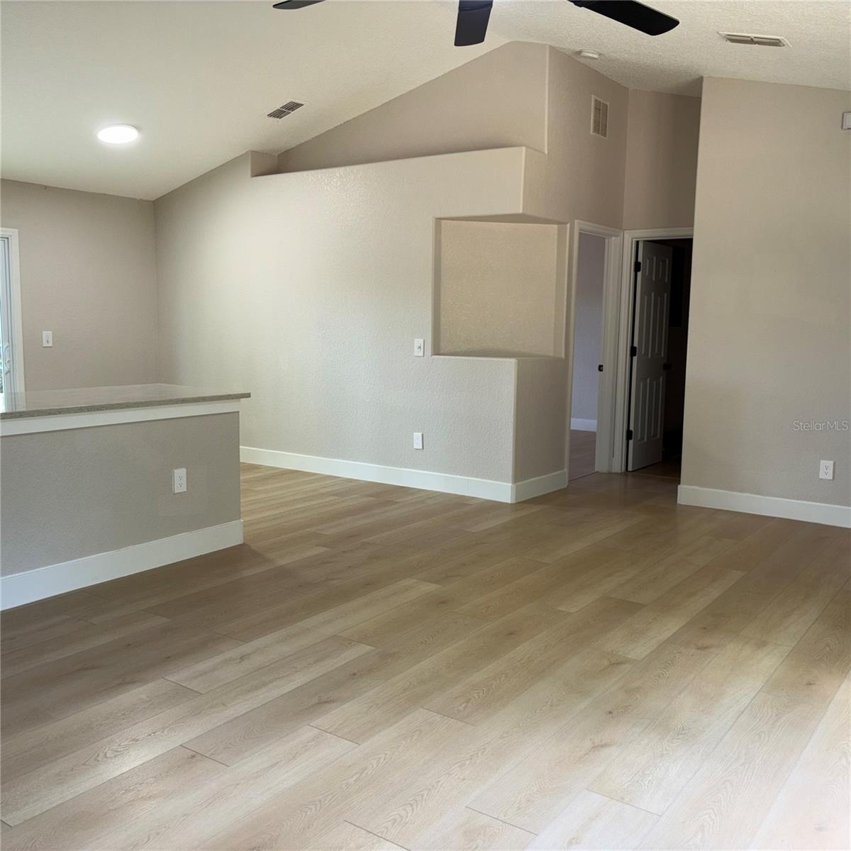 WEST HIGHLANDS - Residential