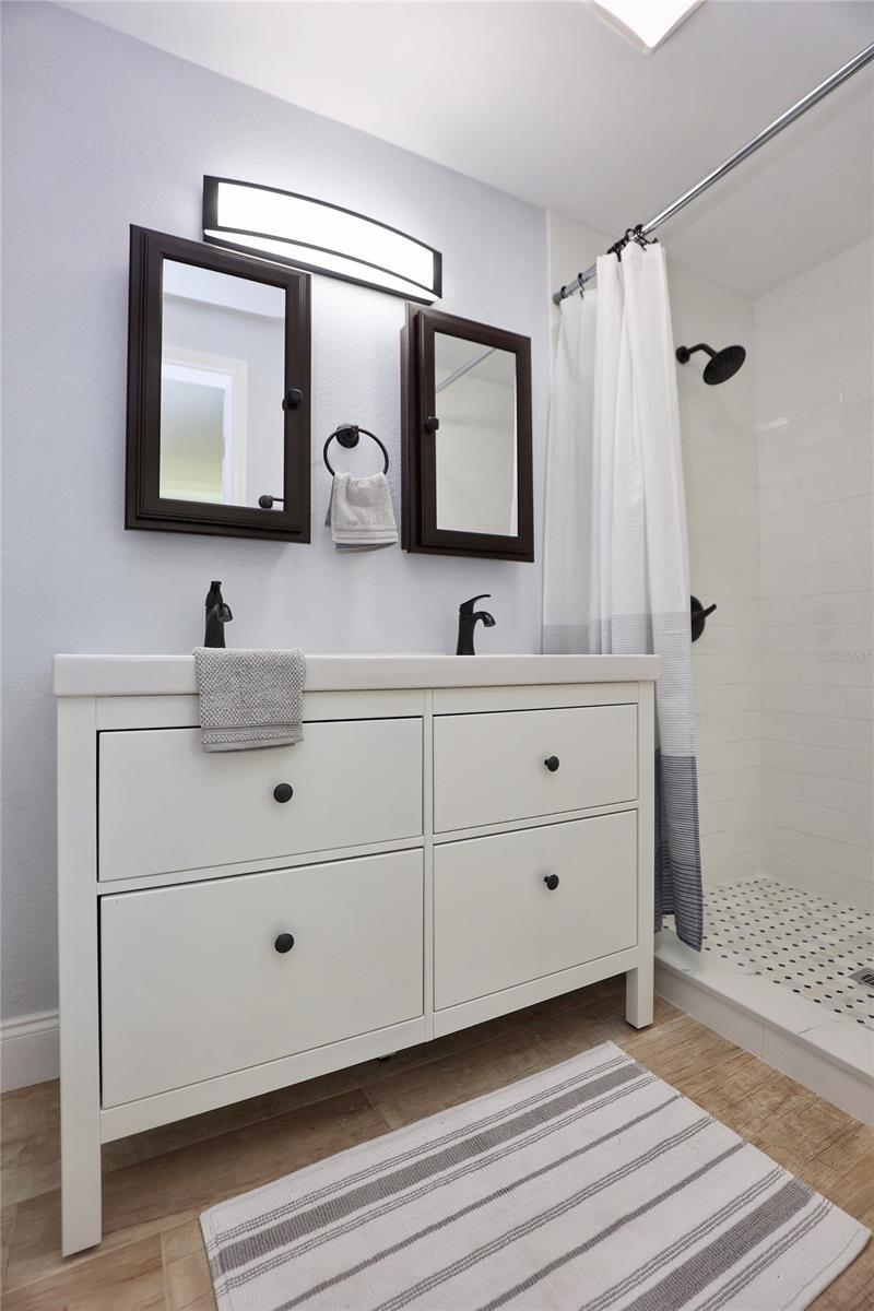 Lakewood Park Unit 05 - Residential