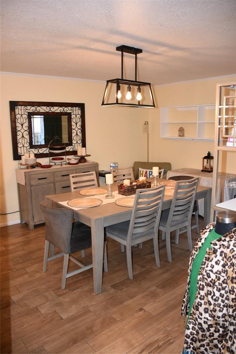 LAKE OF THE WOODS SEC 01 TWNHS - Residential