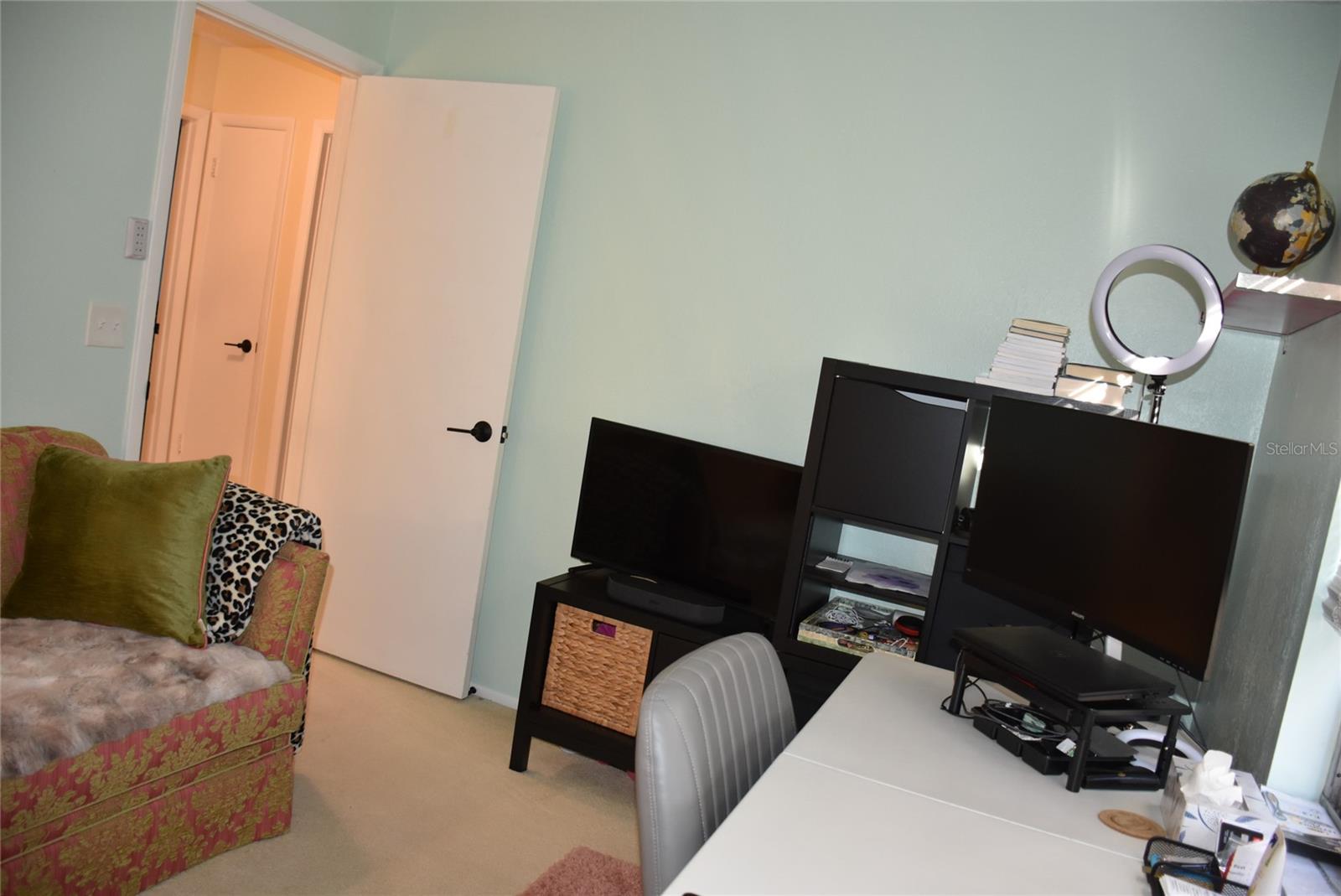 LAKE OF THE WOODS SEC 01 TWNHS - Residential