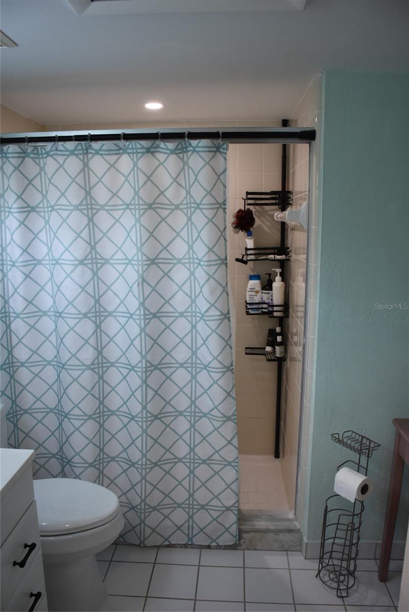 LAKE OF THE WOODS SEC 01 TWNHS - Residential