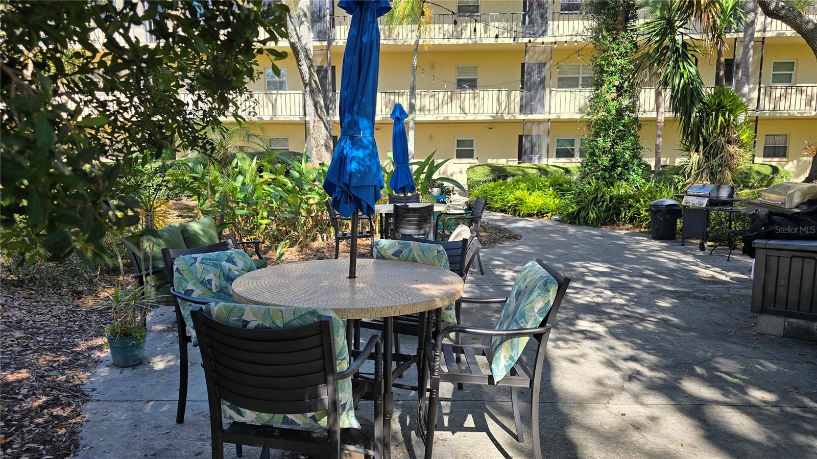 WATERS EDGE 1 CONDO - Residential