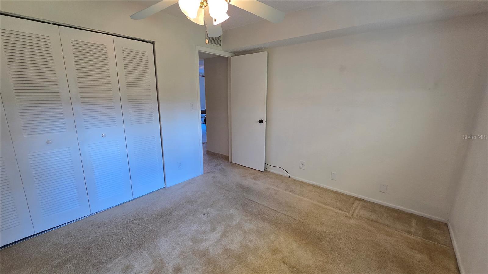 WATERS EDGE 1 CONDO - Residential