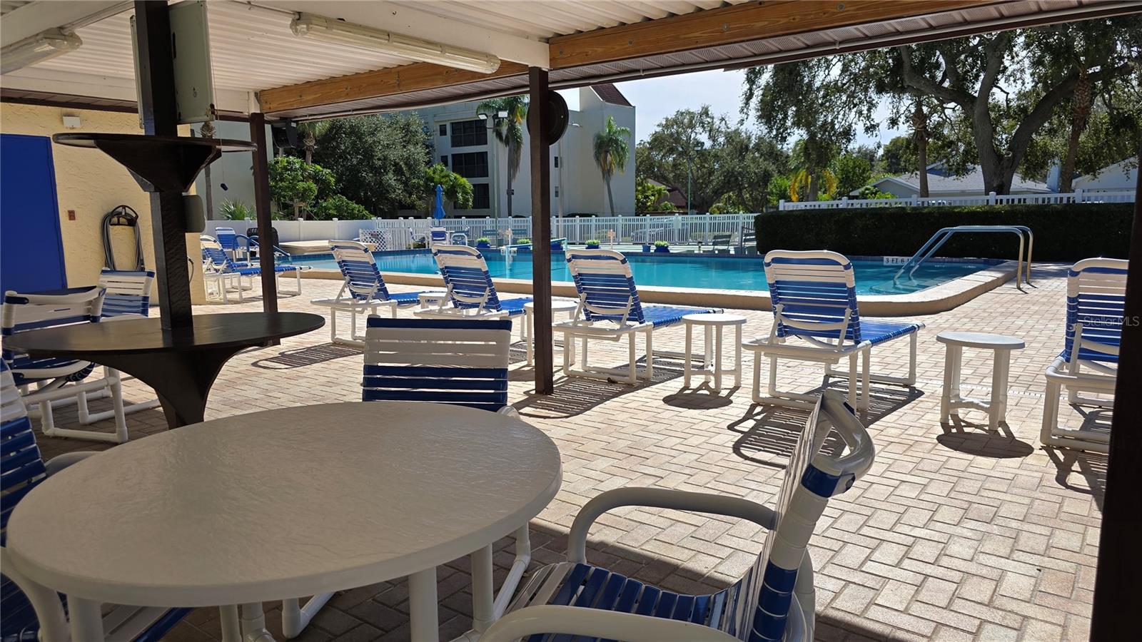 WATERS EDGE 1 CONDO - Residential