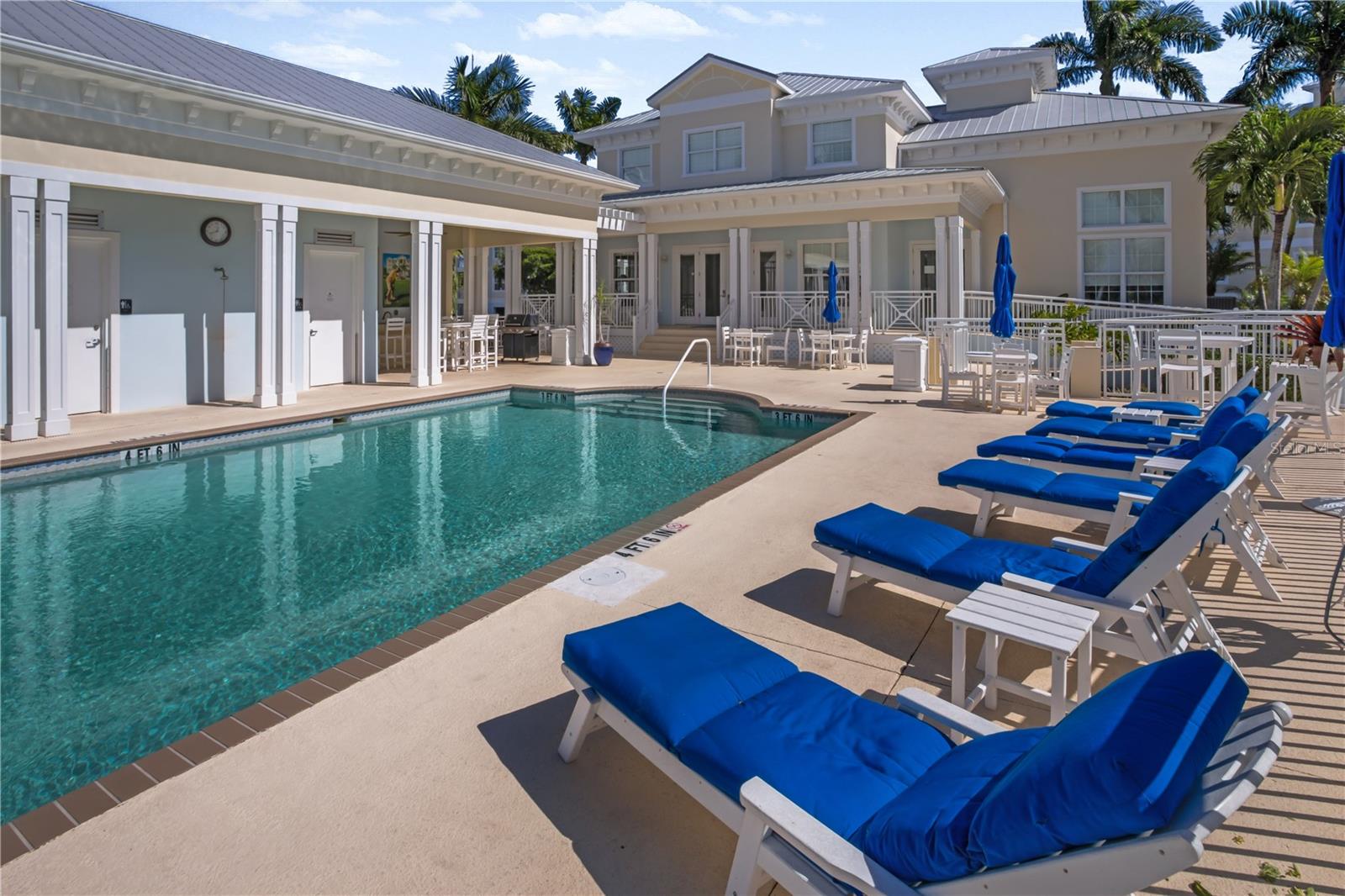 PALMA SOLA BAY CLUB - Residential