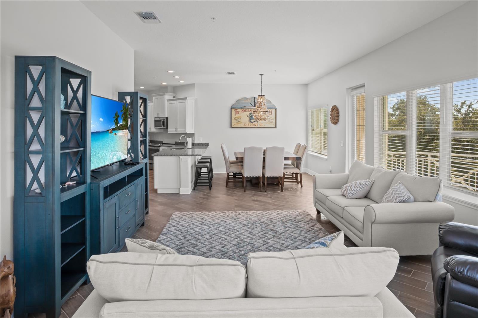 PALMA SOLA BAY CLUB - Residential