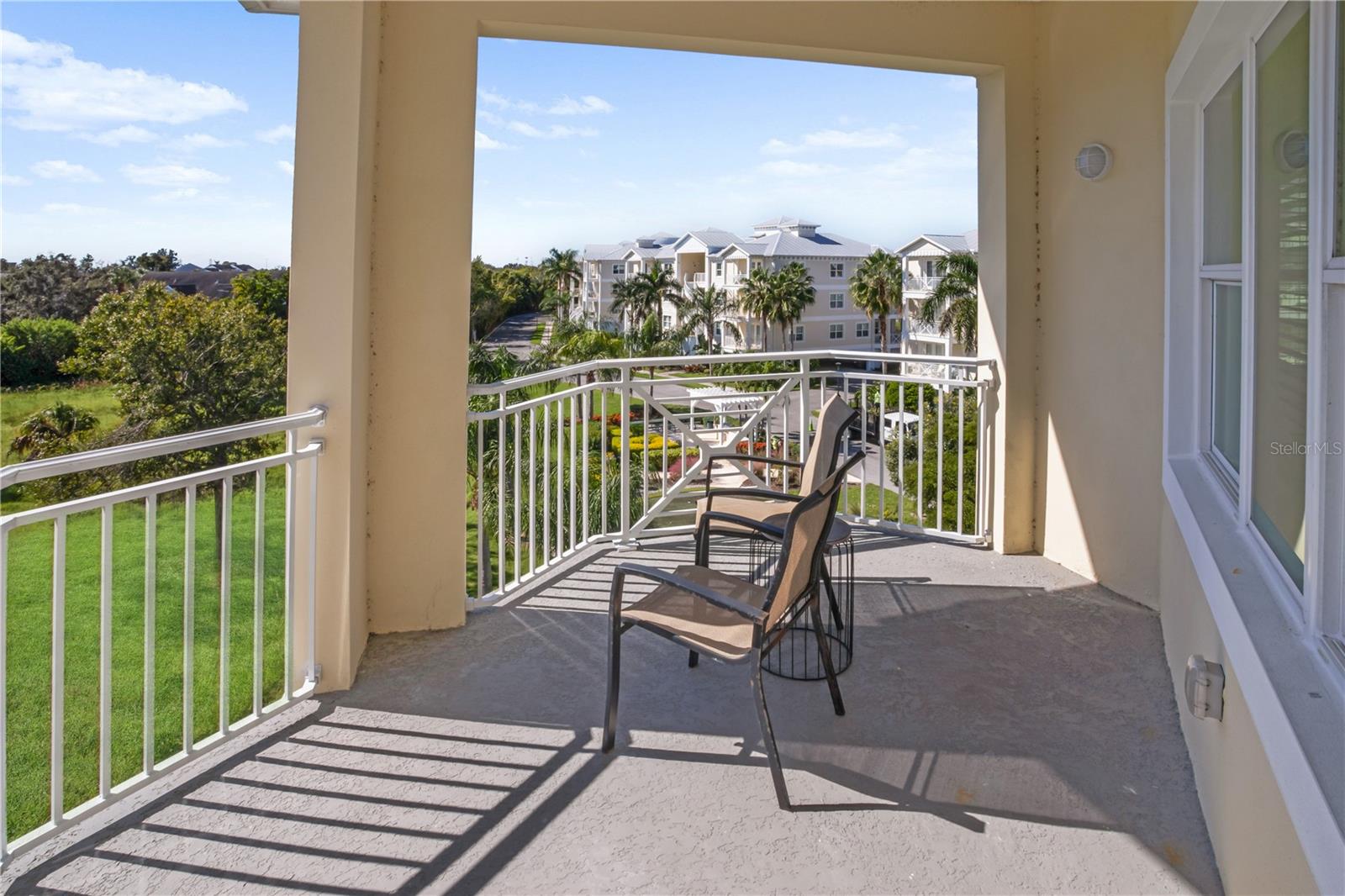 PALMA SOLA BAY CLUB - Residential