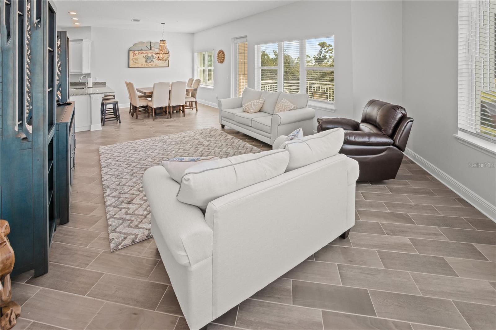 PALMA SOLA BAY CLUB - Residential