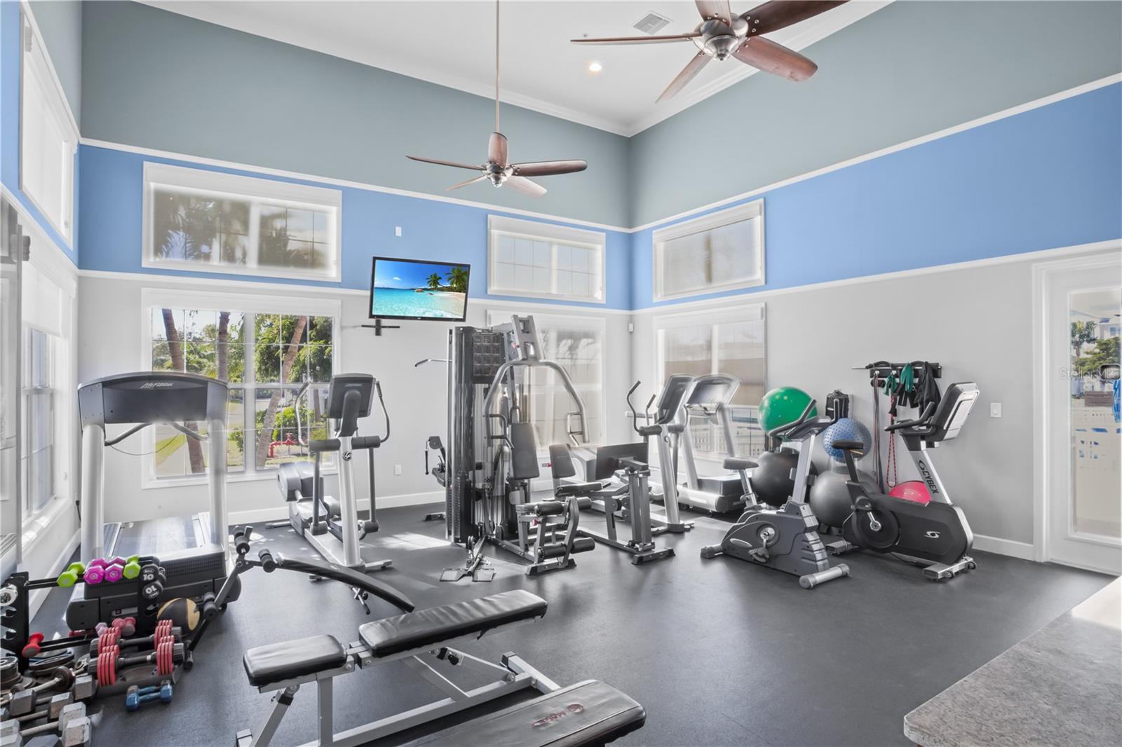 PALMA SOLA BAY CLUB - Residential