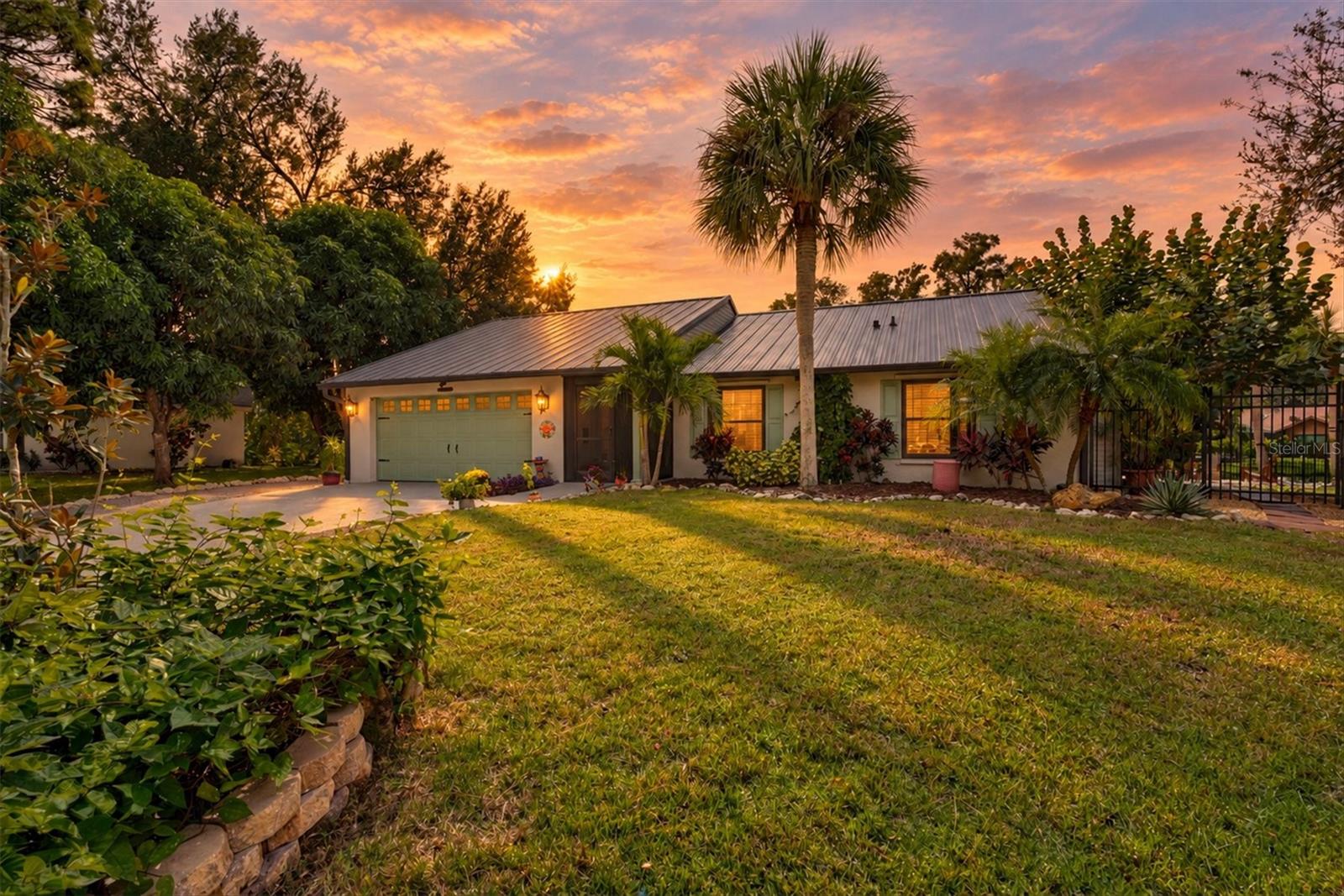 4250 KING RICHARD LANE