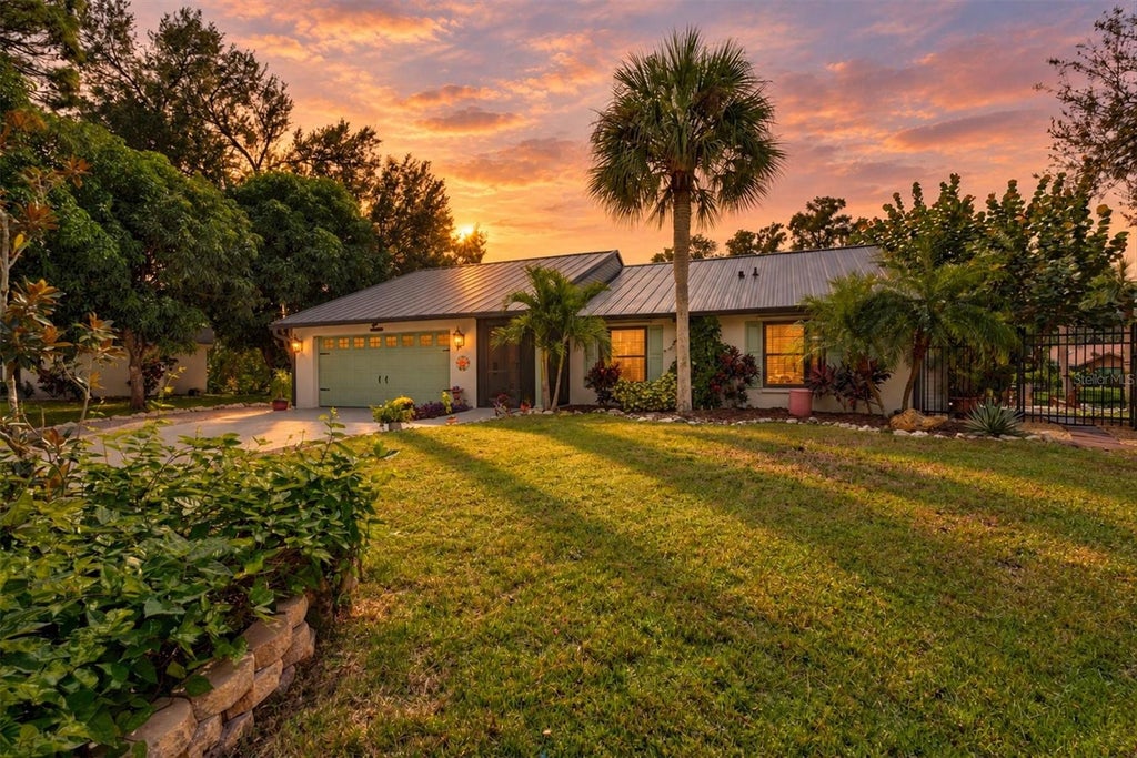 Photo of 4250 King Richard Lane, Sarasota, FL 34232 (MLS # A4710570)
