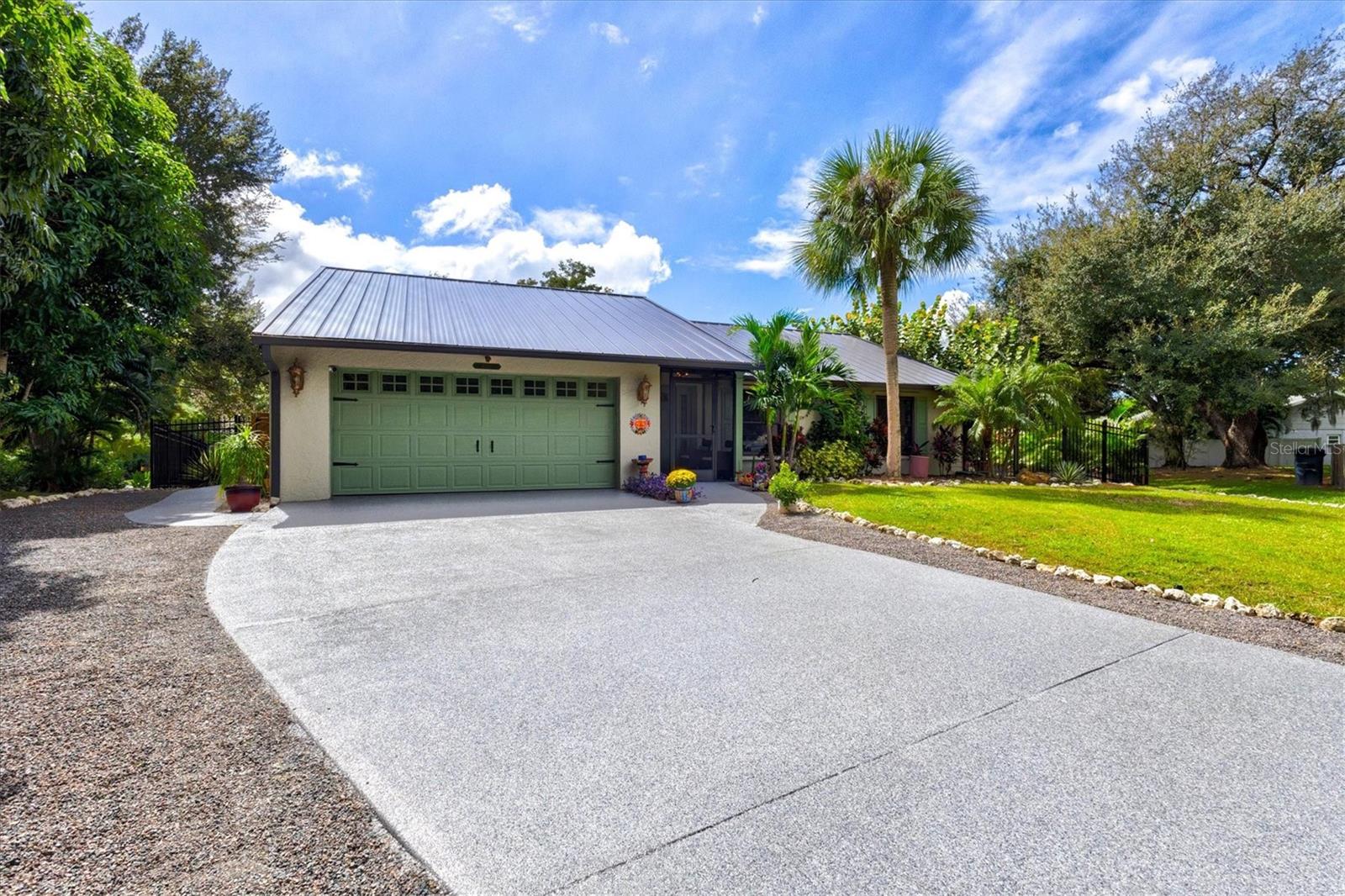 4250 KING RICHARD LANE