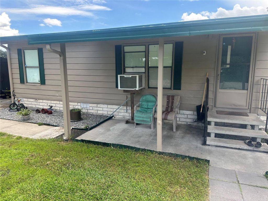 Photo of 9624 SE 161st Street, Summerfield, FL 34491 (MLS # OM717896)