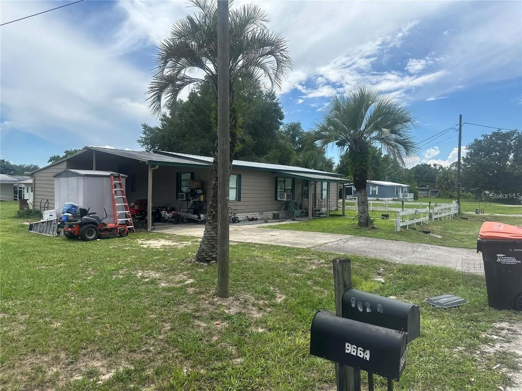 Photo of 9624 SE 161st Street, Summerfield, FL 34491 (MLS # OM717896)