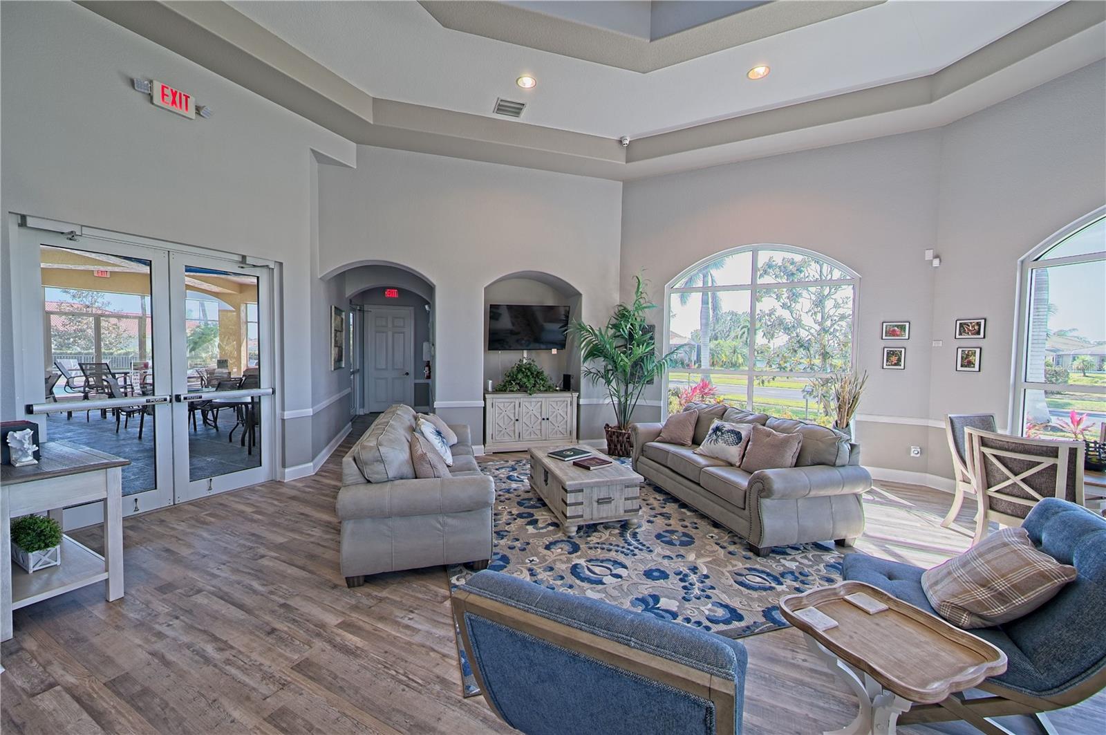 TALON BAY - Residential