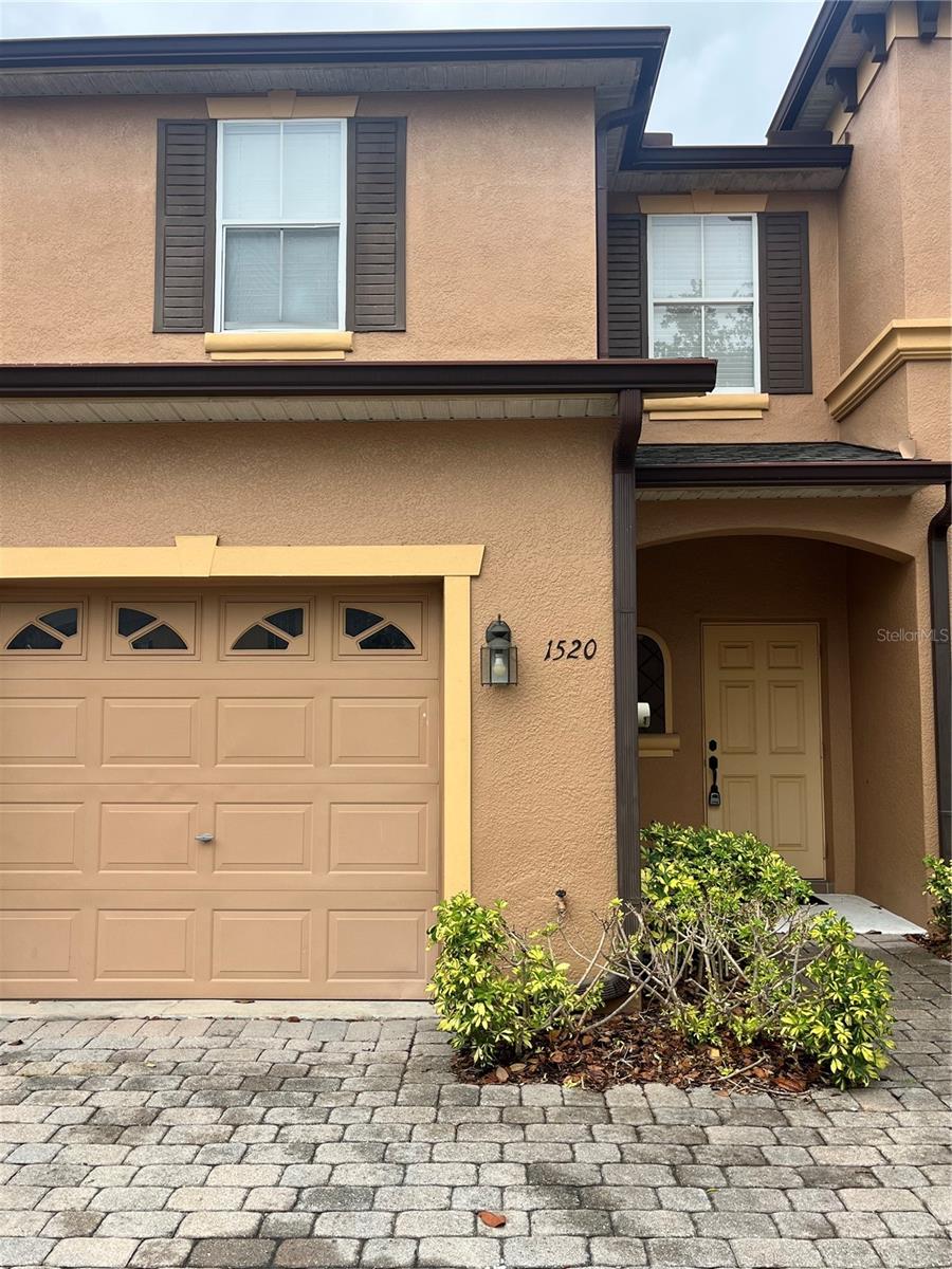 RETREAT AT TWIN LAKES REPLAT - Residential Lease