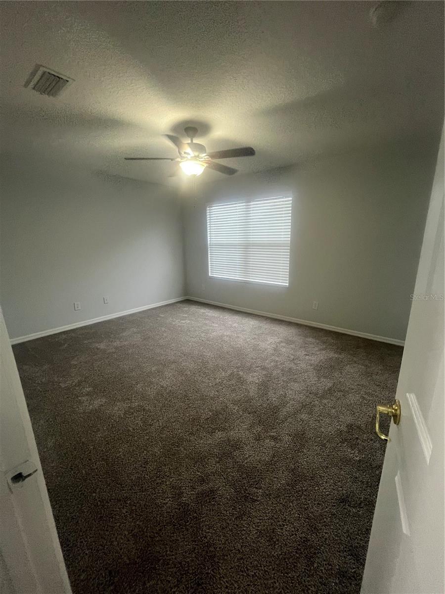 RETREAT AT TWIN LAKES REPLAT - Residential Lease