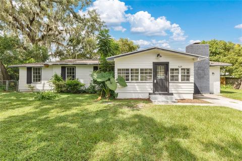 Photo of 4629 Harden Boulevard, Lakeland, FL 33813 (MLS # O6348539) Photo of 4629 Harden Boulevard, Lakeland, FL 33813 (MLS # O6348539)
