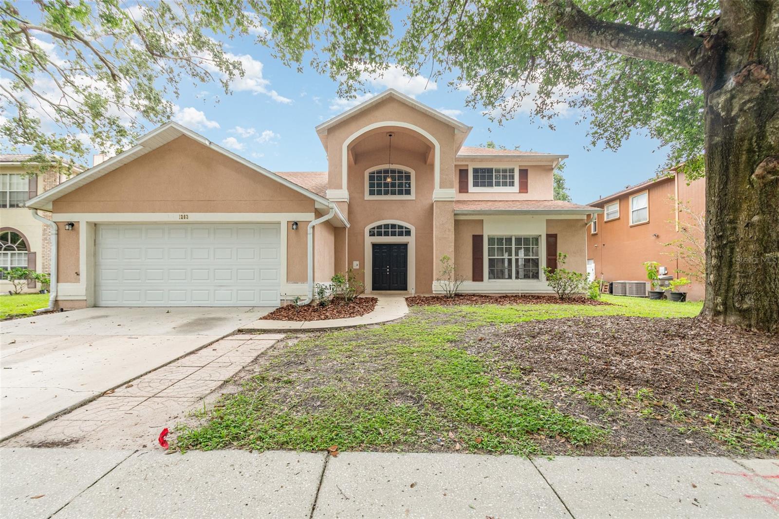 Move-In Ready 4-Bedroom, 2.5-Bathroom Home in Apopka
This spacious and well-maintained home features luxury vinyl plank flooring throughout, creating a cohesive and stylish look. Upon entry, you’re welcomed into a large formal dining area that flows seamlessly into the open-concept living room and kitchen—an ideal space for entertaining. Step out to the screened-in lanai to enjoy the privately fenced backyard in comfort.
The primary suite is conveniently located on the main floor and includes a massive walk-in closet and a bathroom with a jetted tub. Upstairs, you’ll find three additional bedrooms, each offering generous closet space.
Located in the heart of Apopka, this home offers close proximity to Wekiva Springs, local markets, dining, and convenient access to highways 441 and 436 for an easy commute.
Schedule your private showing today!