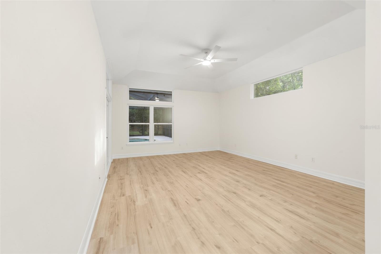 THOUSAND OAKS - Residential