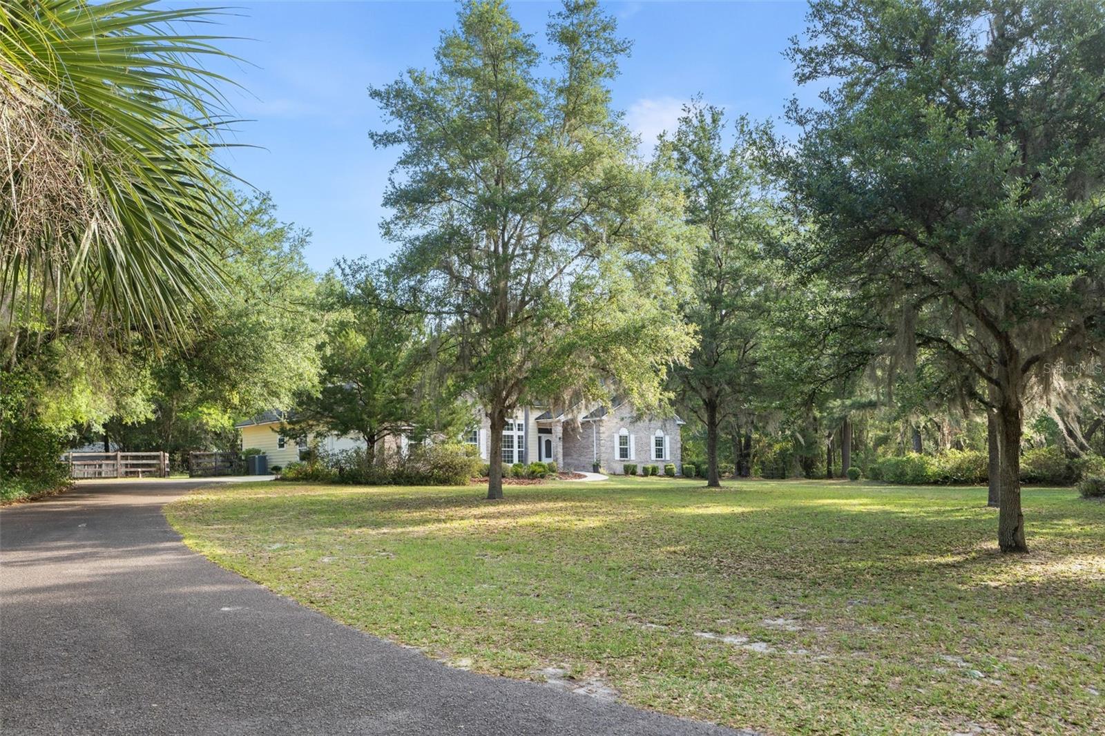 THOUSAND OAKS - Residential