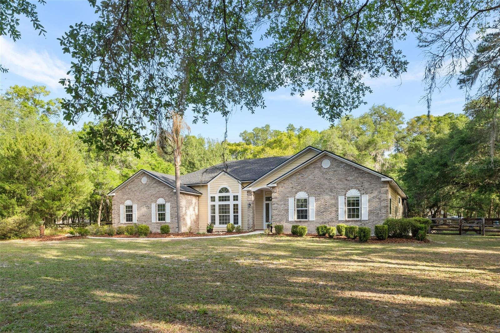 THOUSAND OAKS - Residential