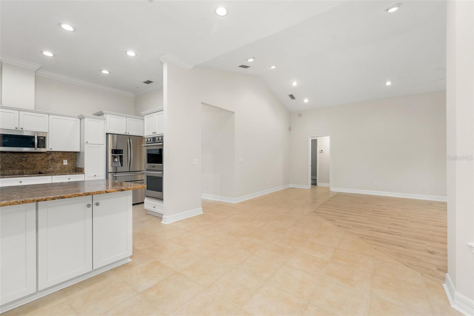 THOUSAND OAKS - Residential