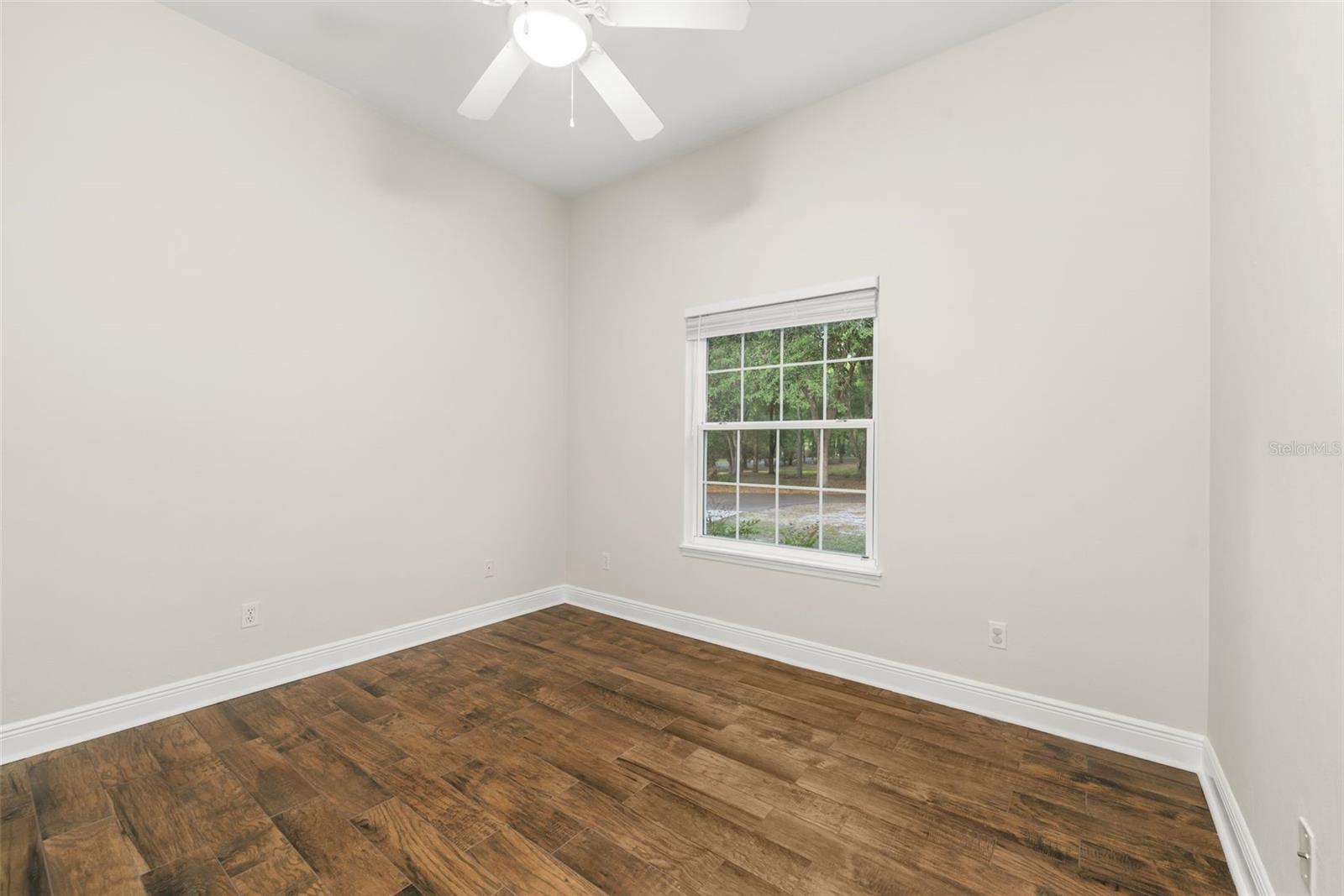 THOUSAND OAKS - Residential