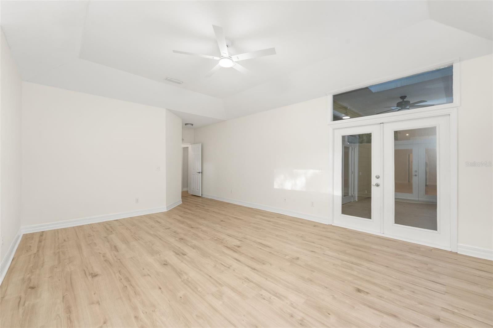 THOUSAND OAKS - Residential