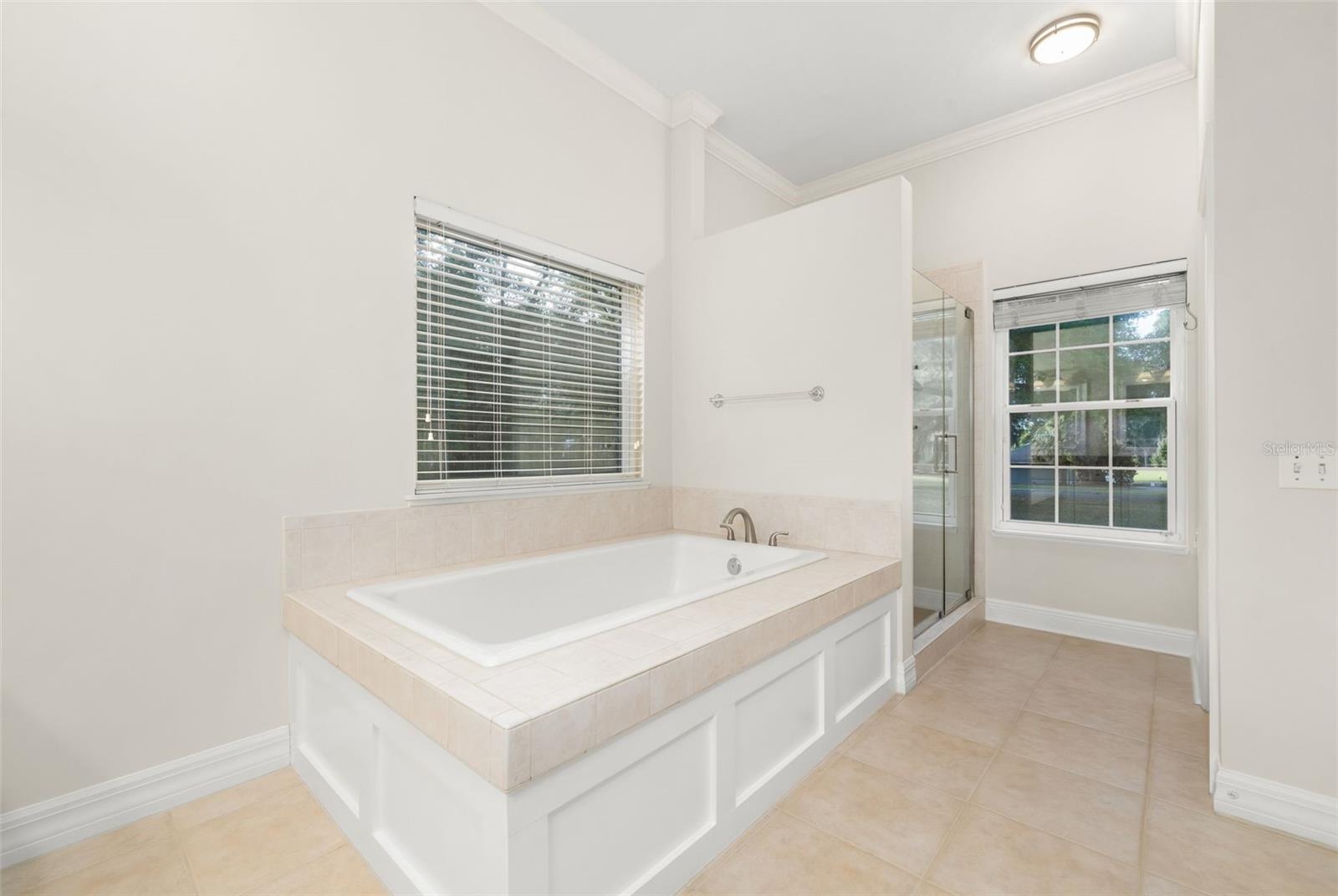 THOUSAND OAKS - Residential