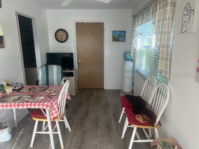 PARADISE SHORES - Residential Lease