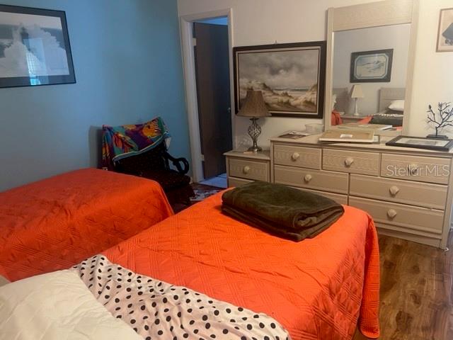 PARADISE SHORES - Residential Lease