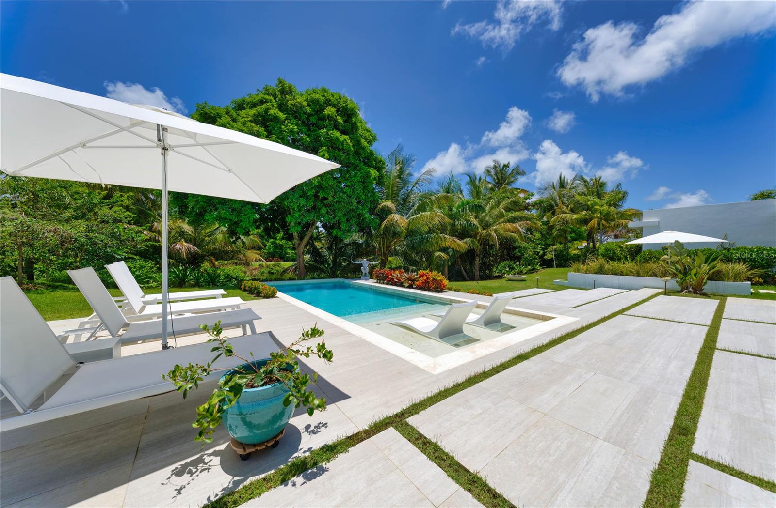 BAHIA BEACH RESORT - Residential