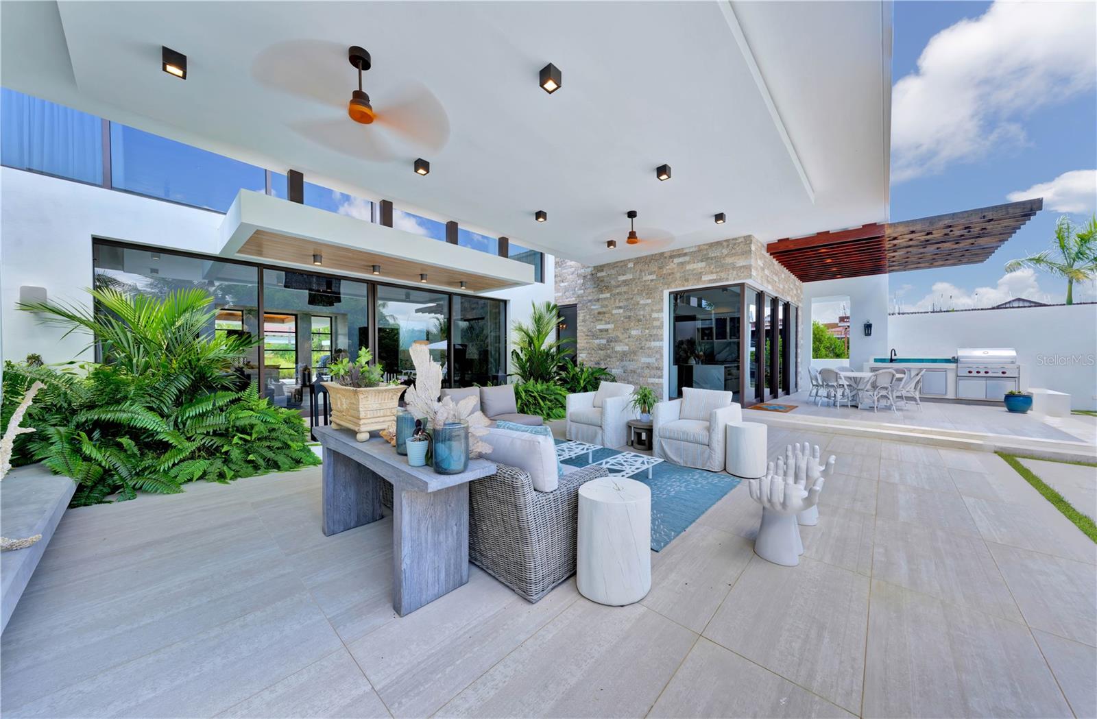 BAHIA BEACH RESORT - Residential