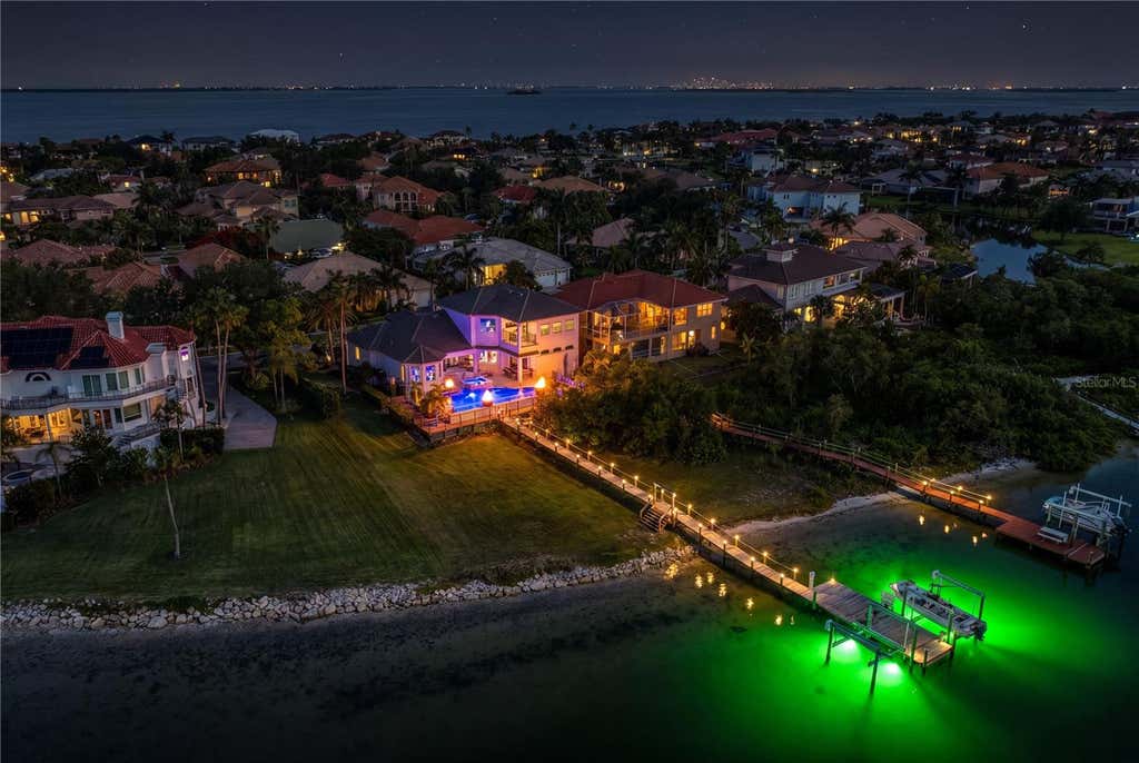 Photo of 1317 Jumana Loop, Apollo Beach, FL 33572 (MLS # TB8516250)