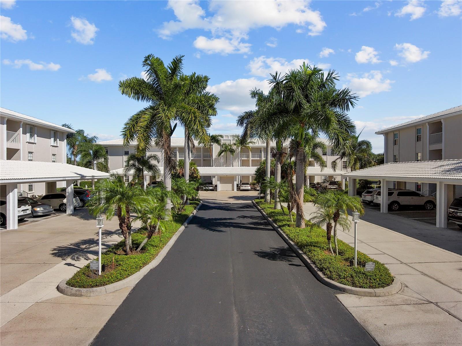 WINDJAMMER POINT PH 05 BLDG 01 - Residential