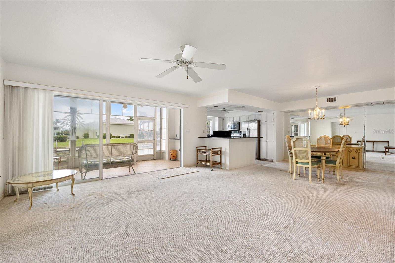 WINDJAMMER POINT PH 05 BLDG 01 - Residential