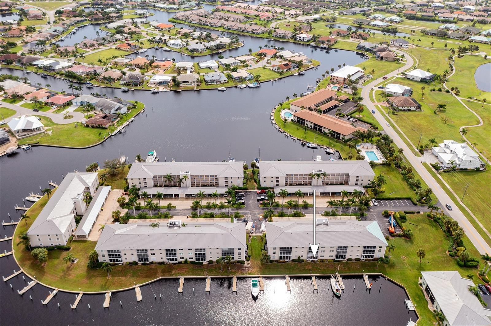 WINDJAMMER POINT PH 05 BLDG 01 - Residential