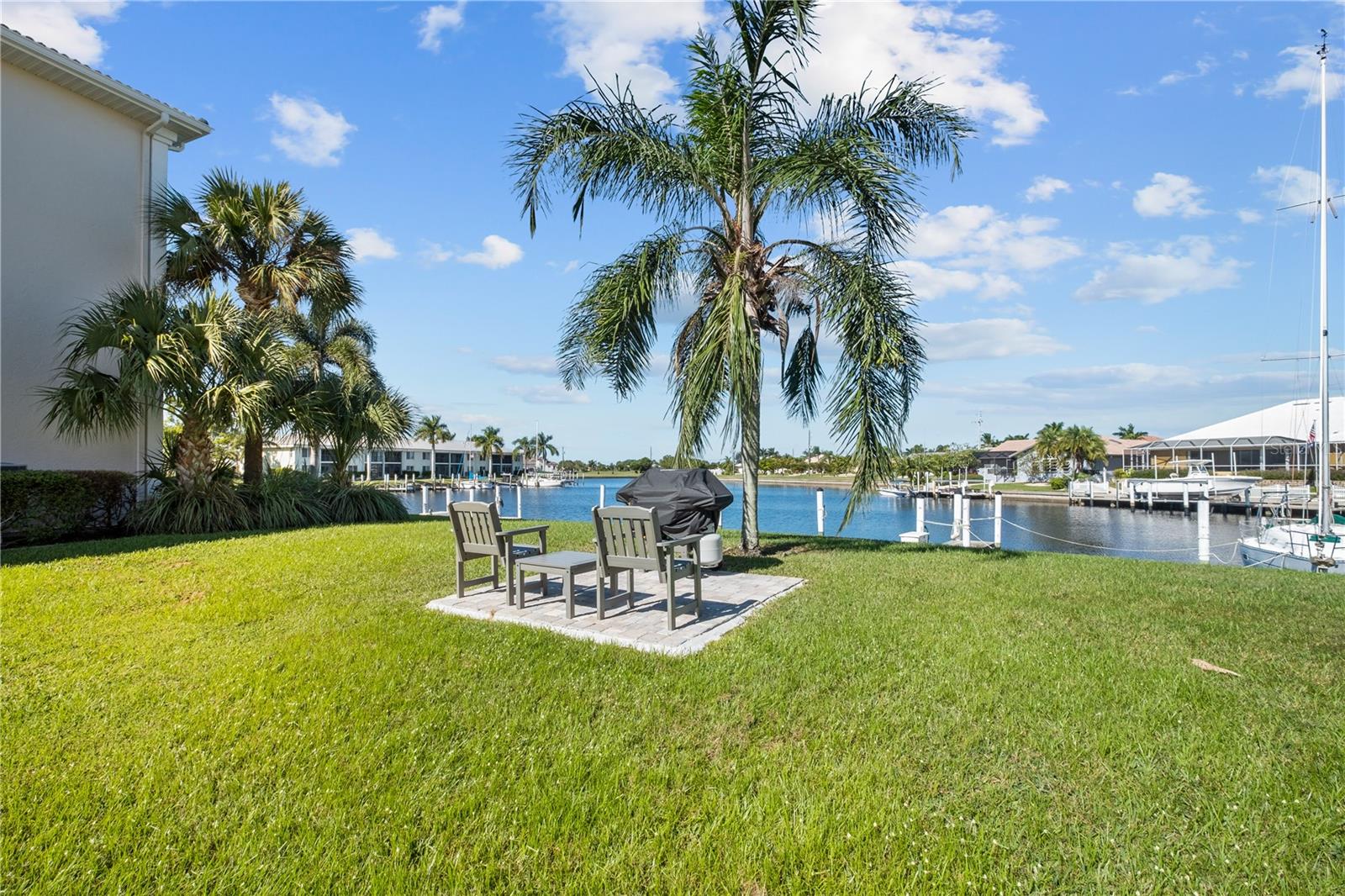 WINDJAMMER POINT PH 05 BLDG 01 - Residential