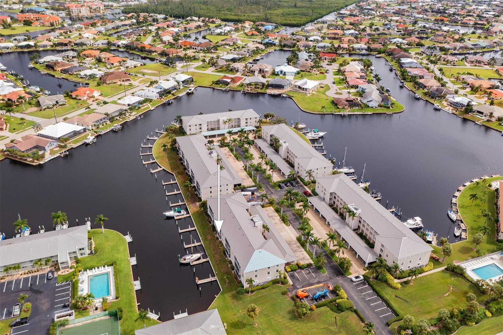 WINDJAMMER POINT PH 05 BLDG 01 - Residential