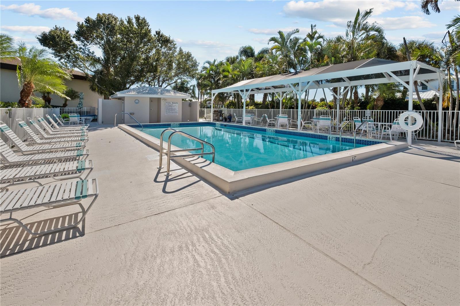 WINDJAMMER POINT PH 05 BLDG 01 - Residential