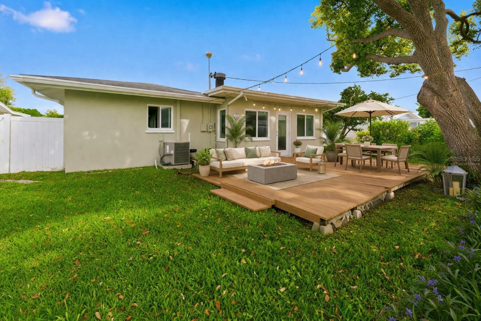 GROVE LAKE MANOR - Residential