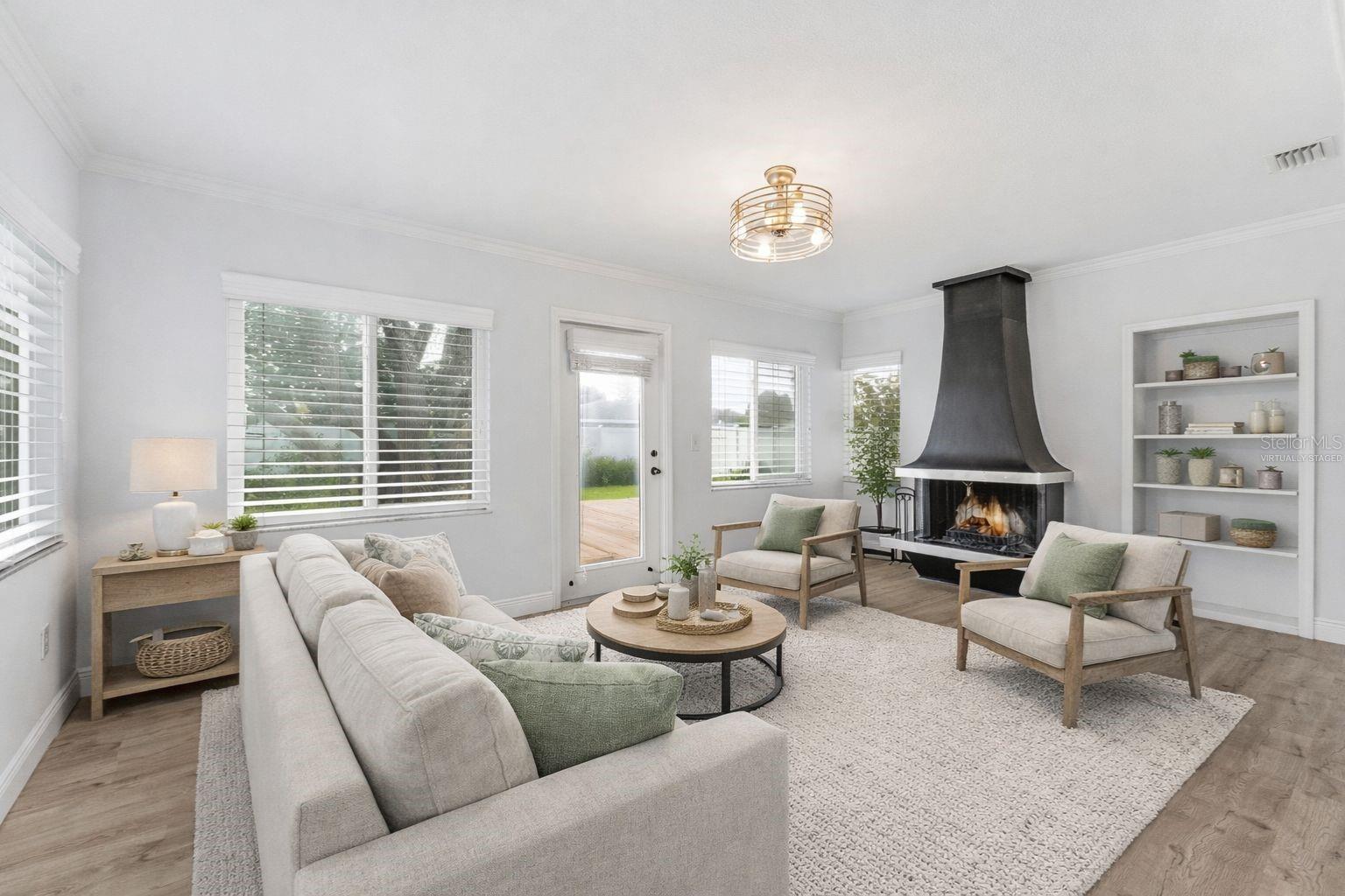 GROVE LAKE MANOR - Residential