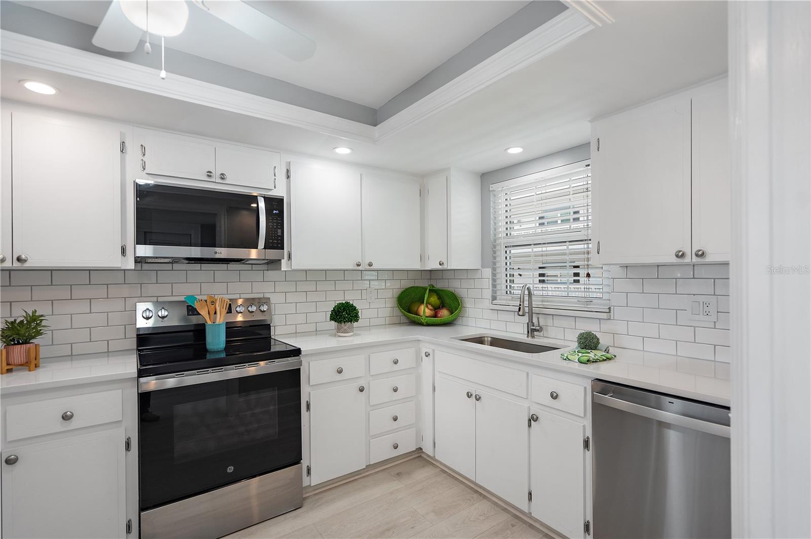 PORT BELLEAIR 4 CONDO - Residential