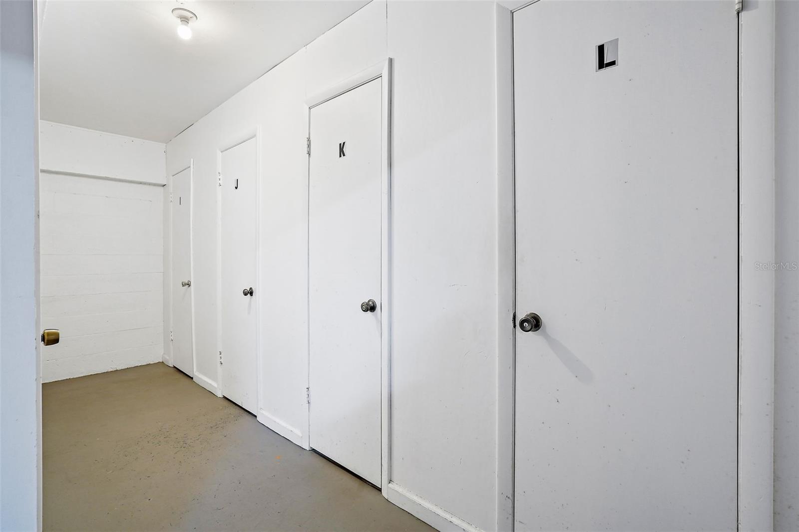 PORT BELLEAIR 4 CONDO - Residential