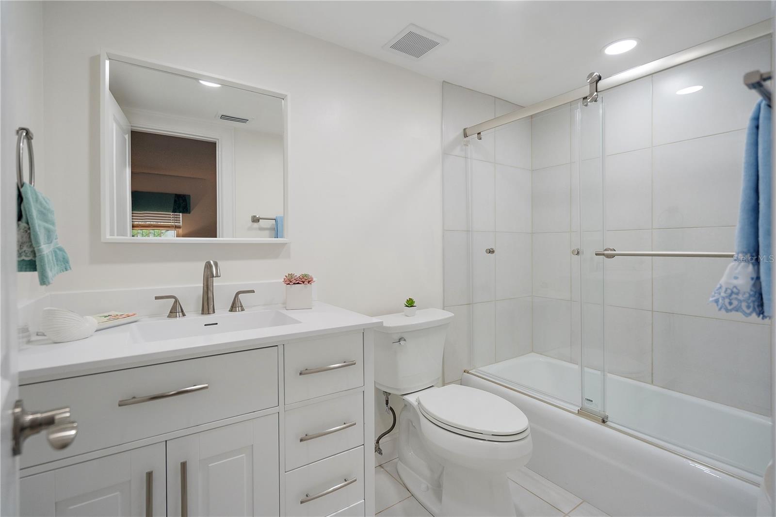 PORT BELLEAIR 4 CONDO - Residential