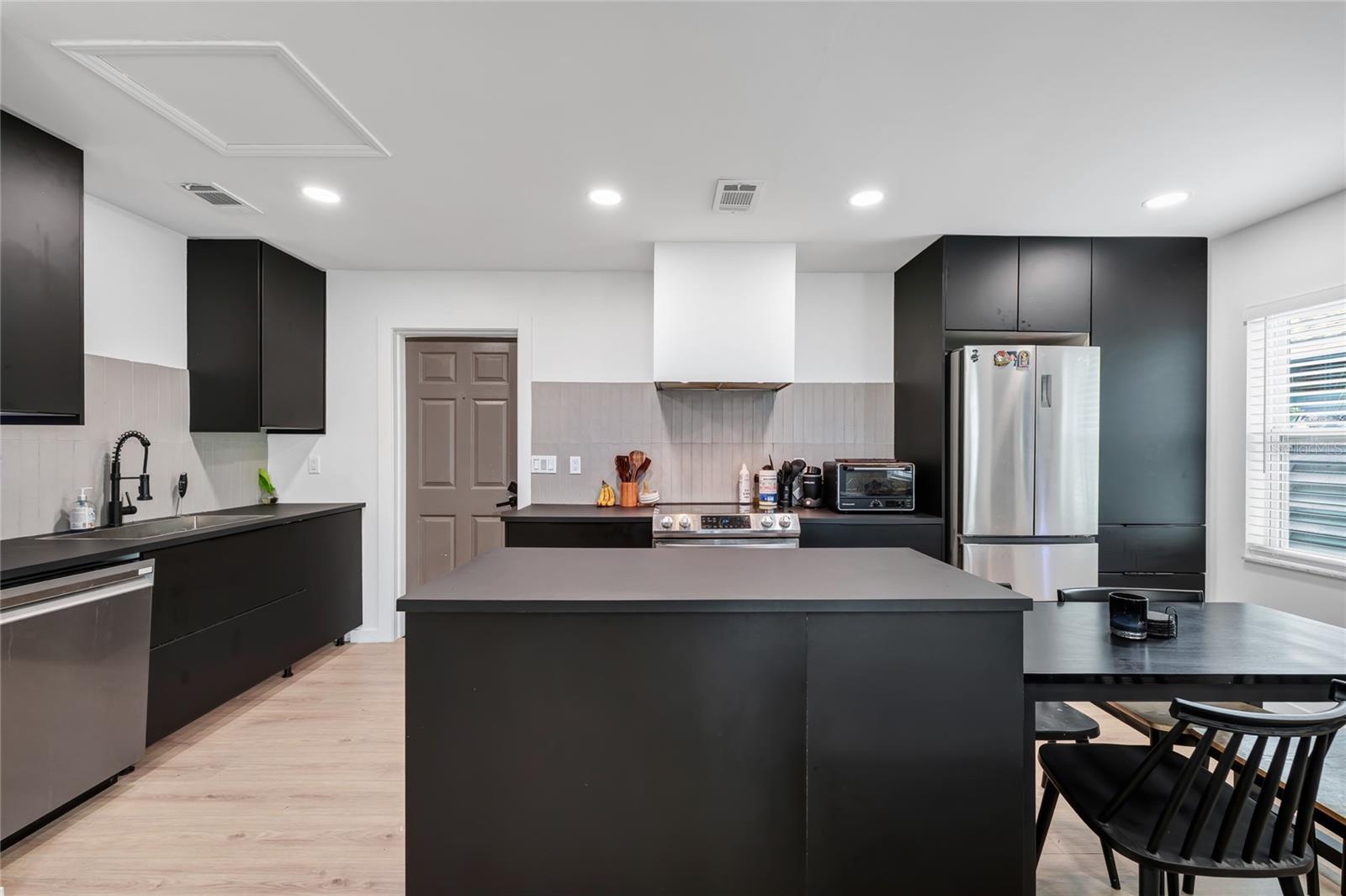 HIGHLAND GROVE 2ND ADD - Residential
