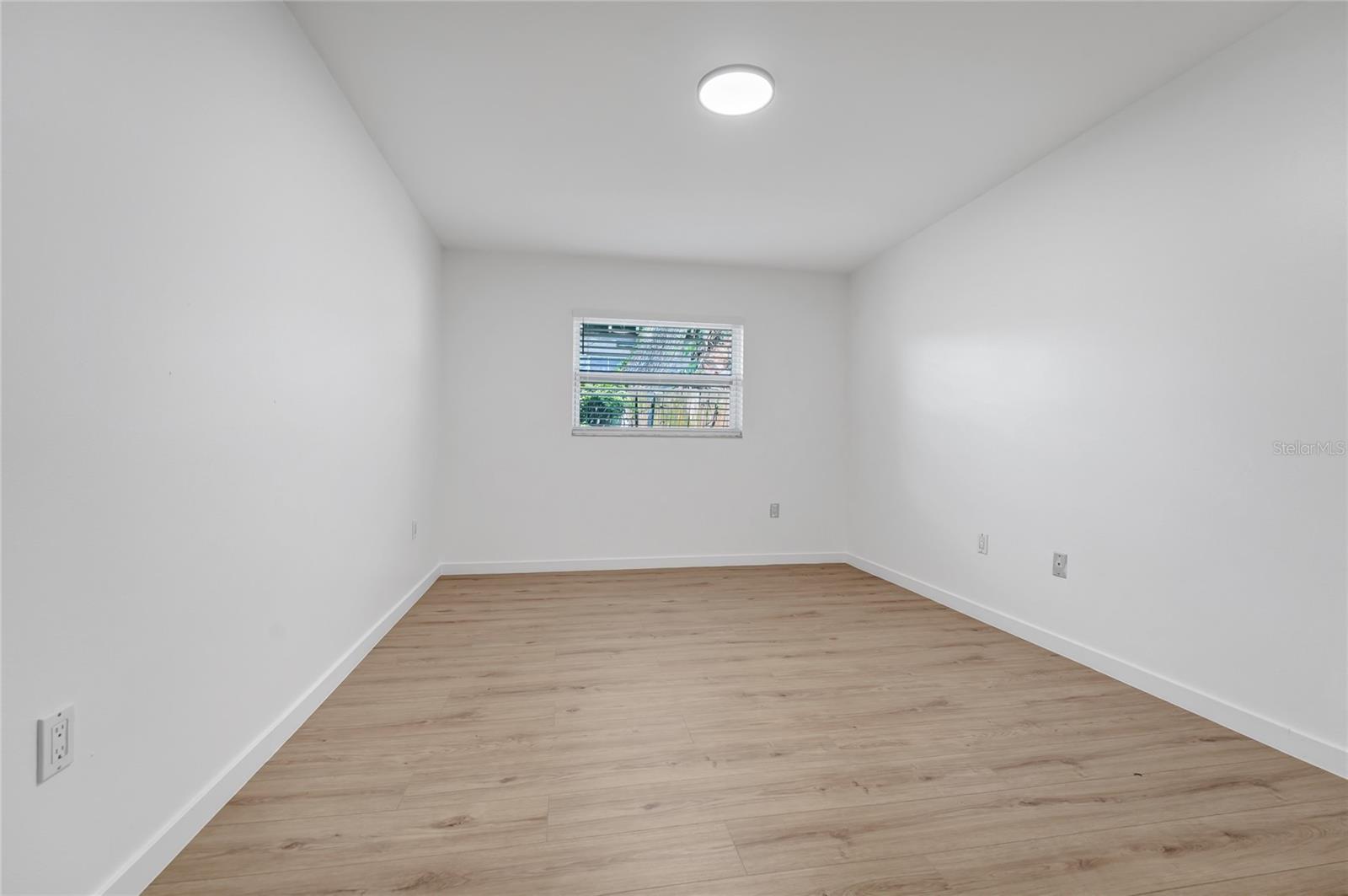 HIGHLAND GROVE 2ND ADD - Residential